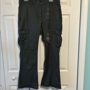 Women’s Banana Republic Olive Chino Cargo Pants
